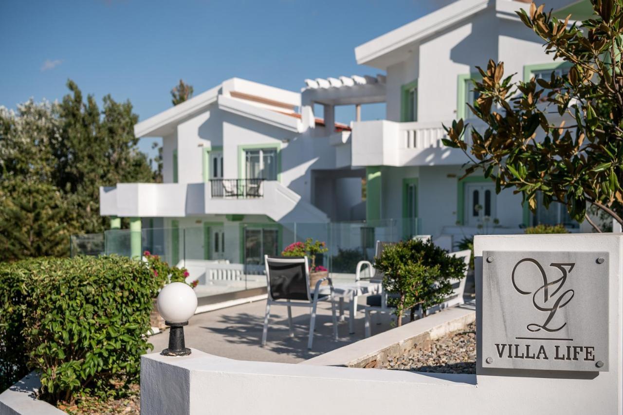 Villa Life Agia Marina Exterior foto